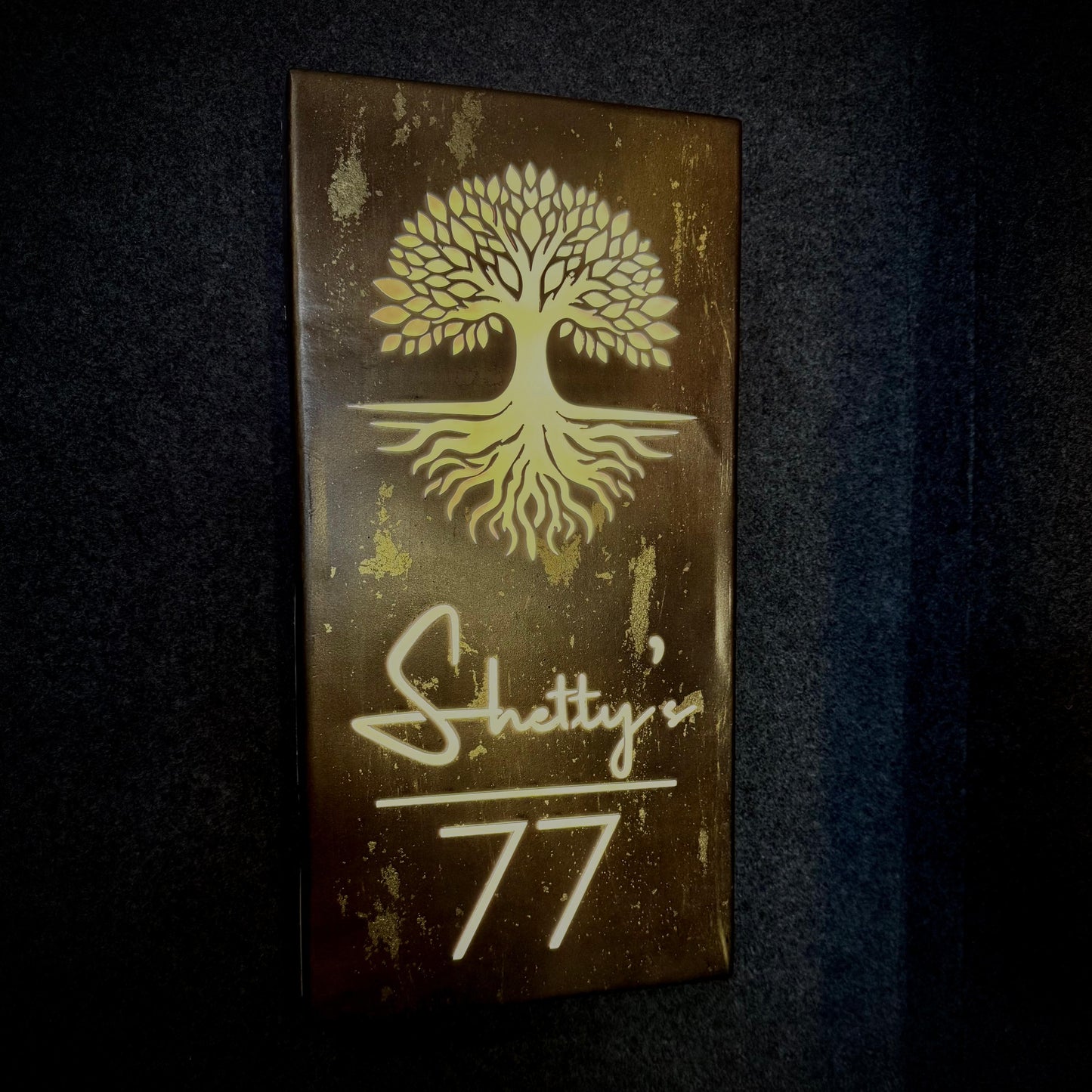 Arboré Luxe Nameplate