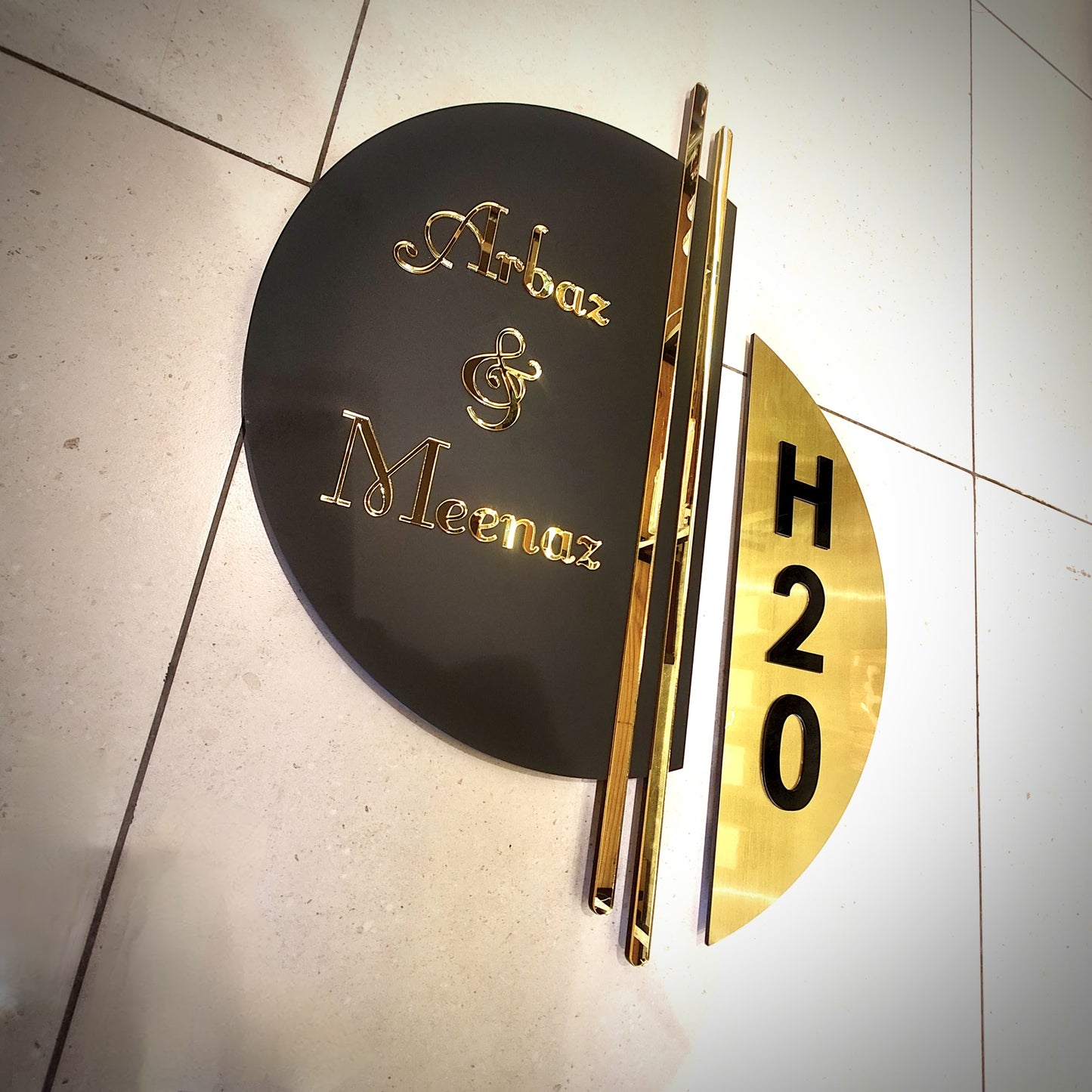 The Bisected Cir'Cle Luxury Nameplate