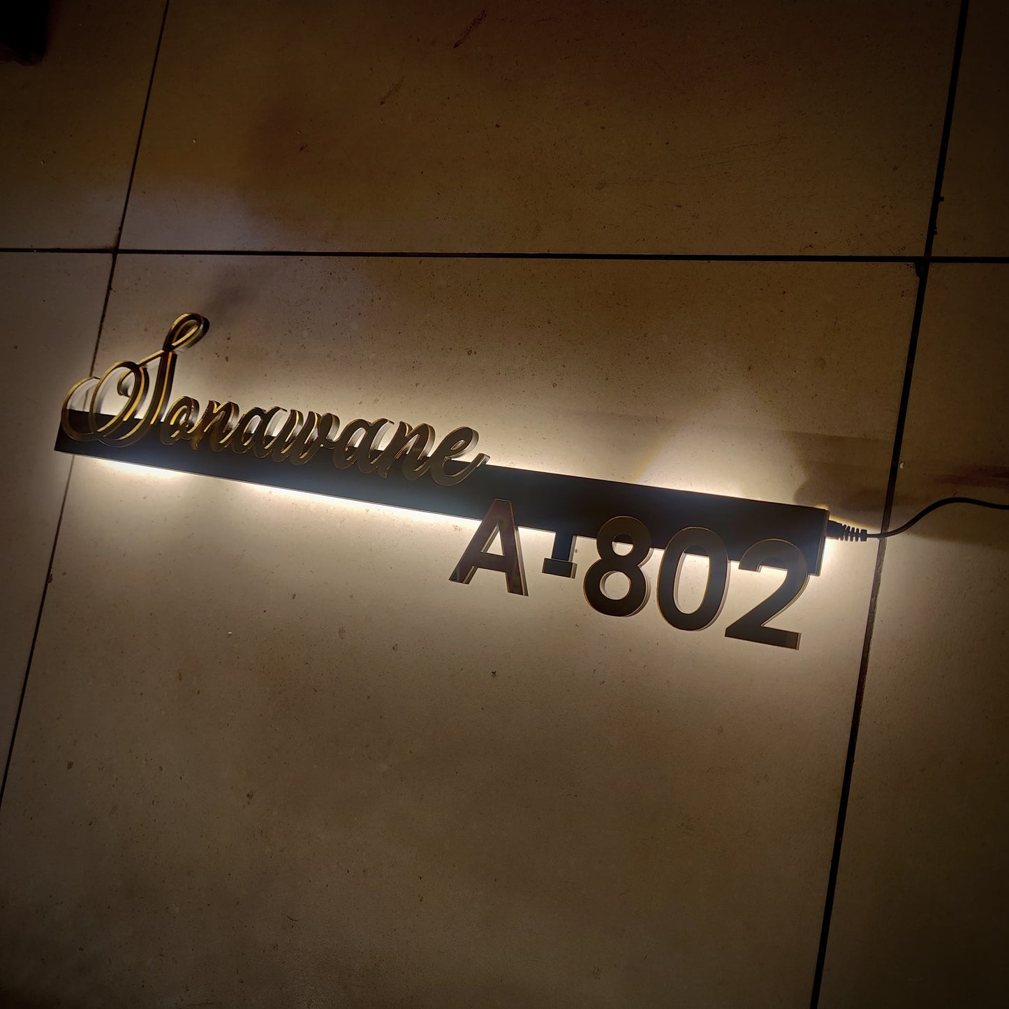 Lumi'Line Indoor Nameplate