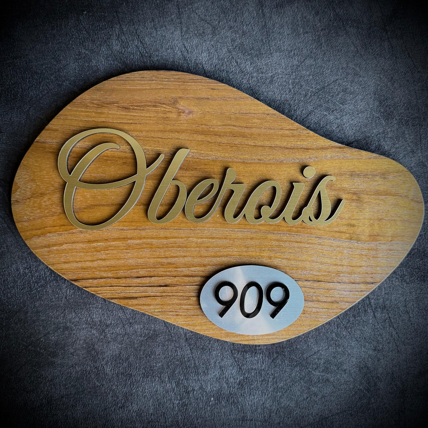 Oakspire Elite Nameplate