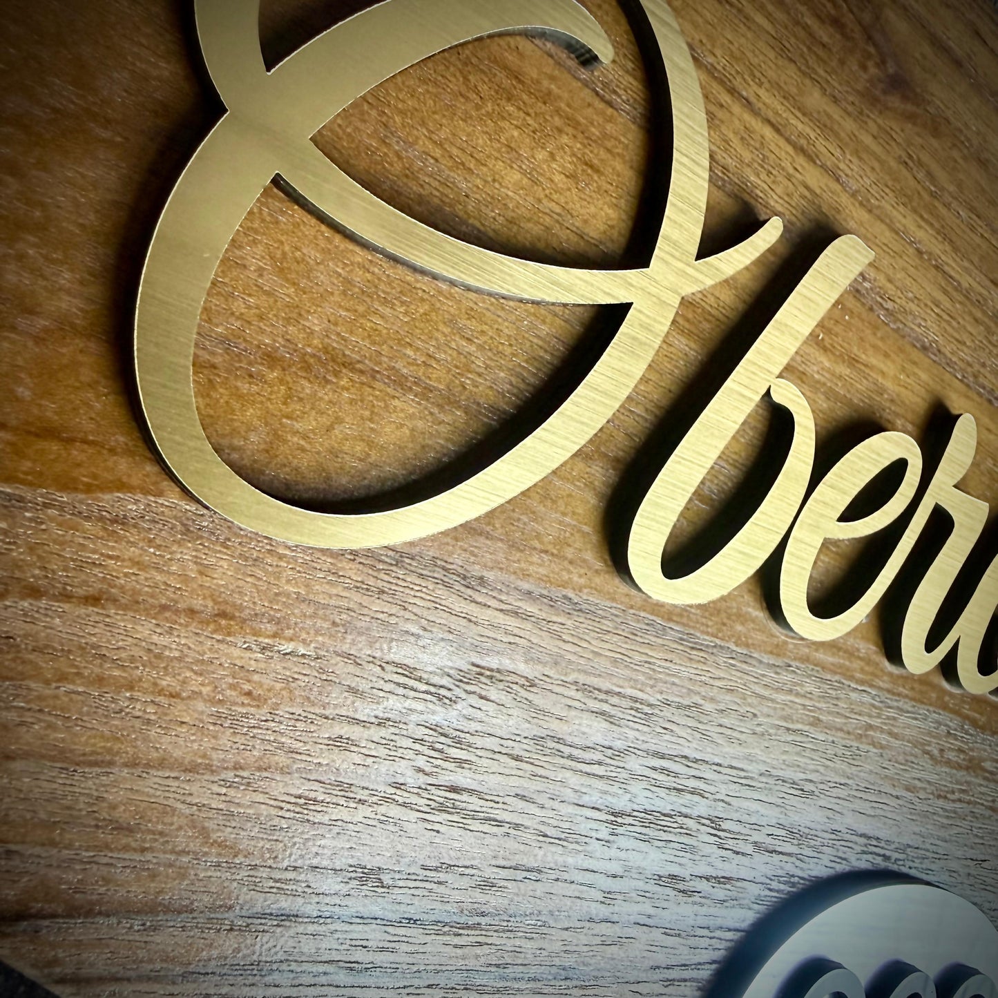 Oakspire Elite Nameplate