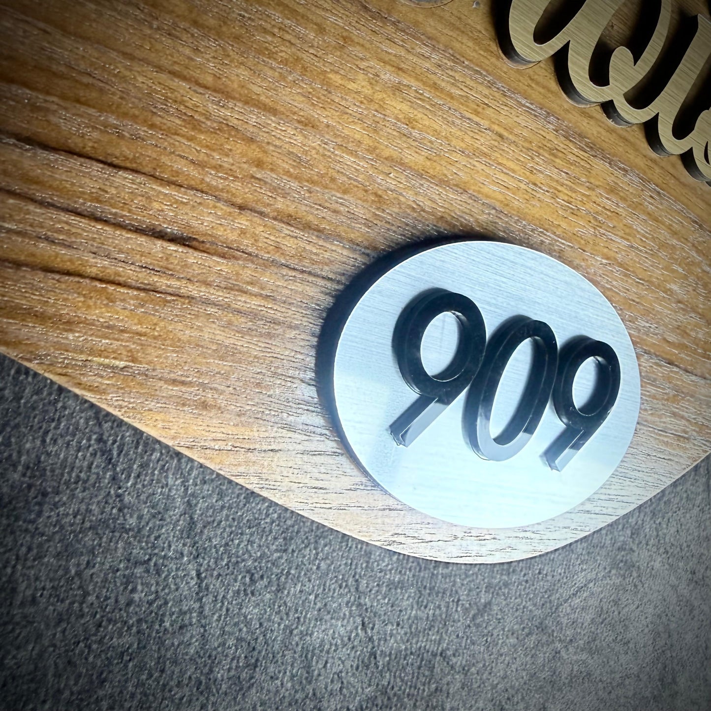 Oakspire Elite Nameplate