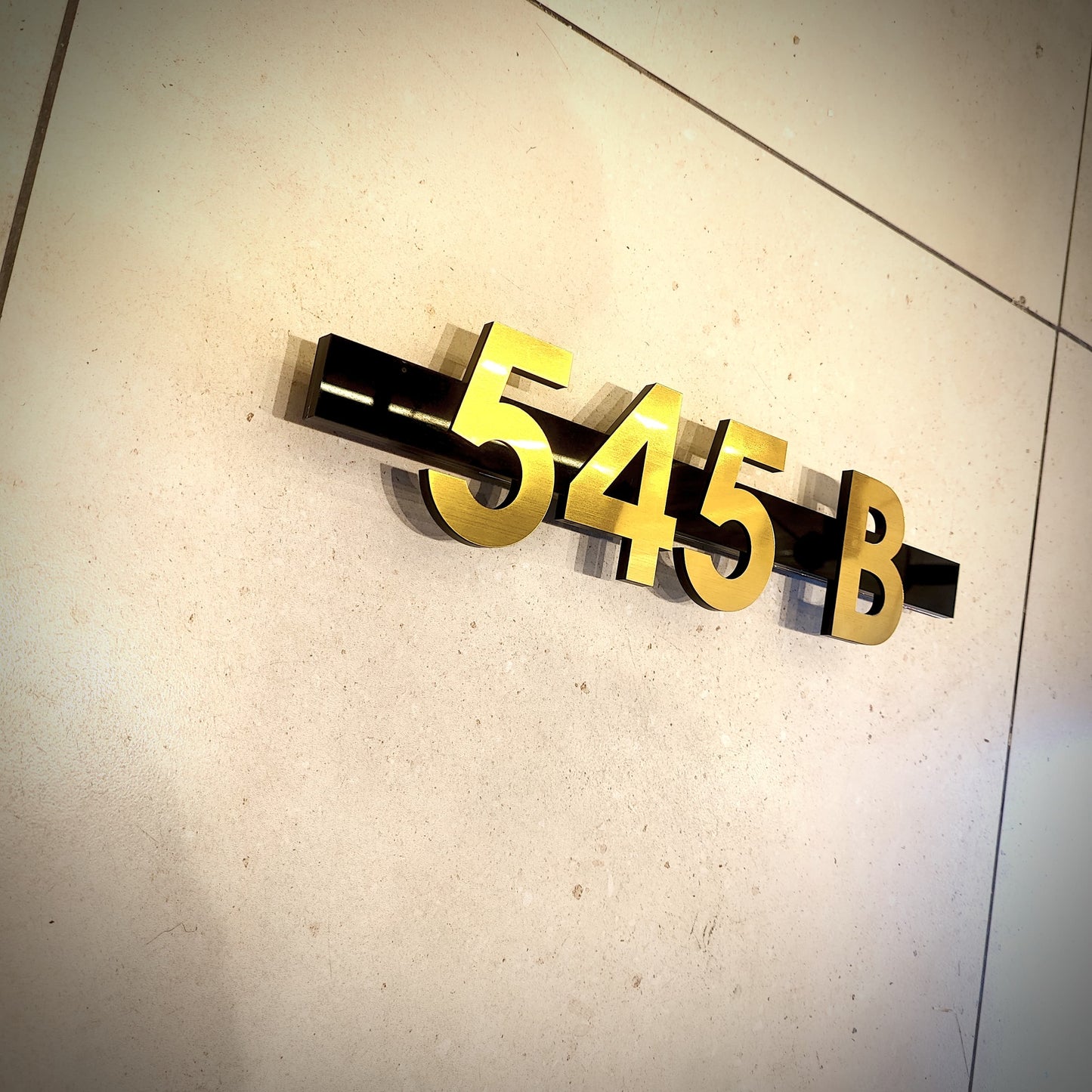 Lumi'Line Indoor Number Plate