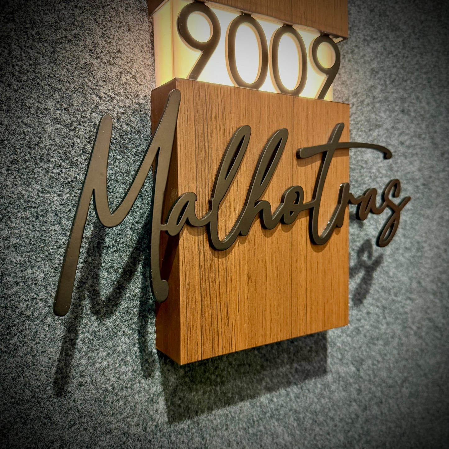 Maison Éclat Luxury Nameplate