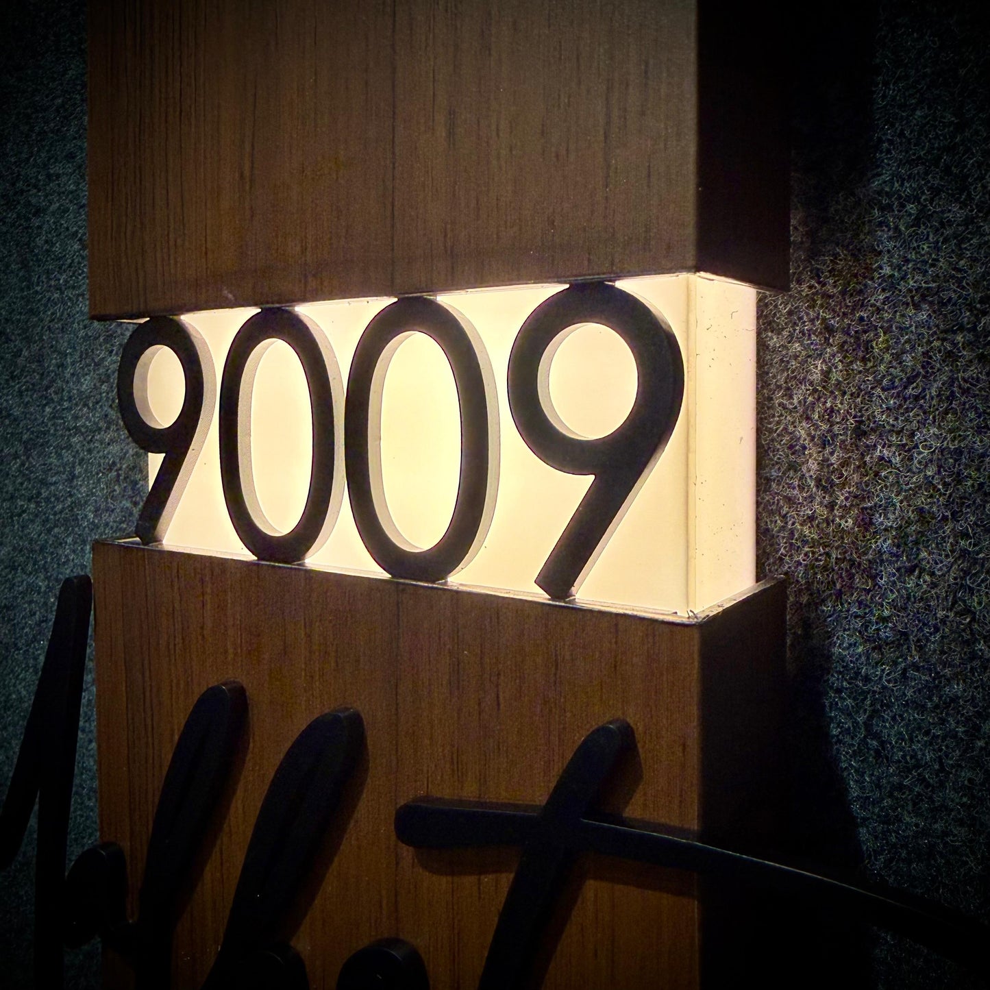 Maison Éclat Luxury Nameplate